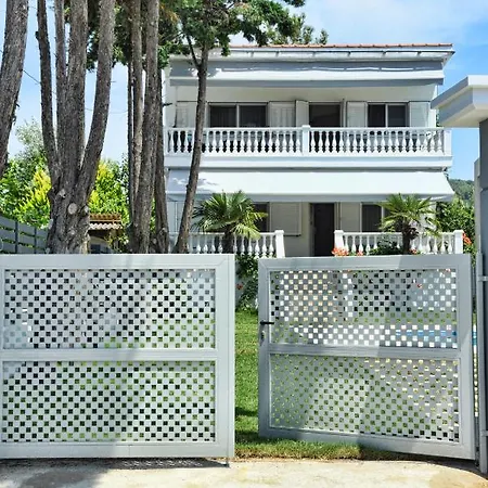 Divine Villa Toroni Exterior photo